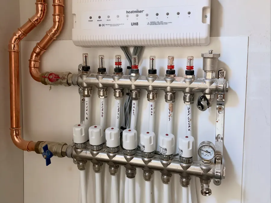 Another frame from the High-spec new build, first and second fix post